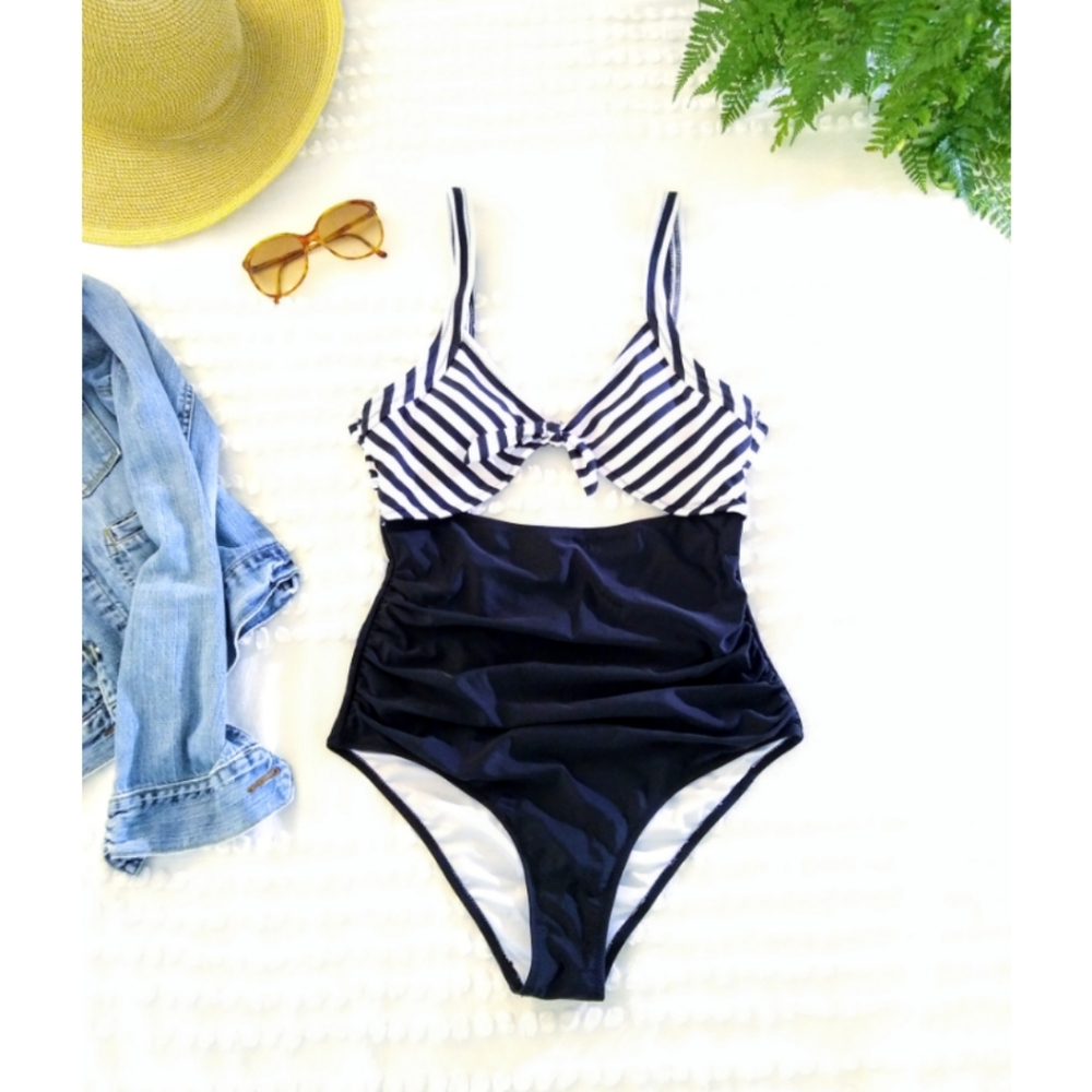 NWOT Cupshe black and white striped cutout one piece size S